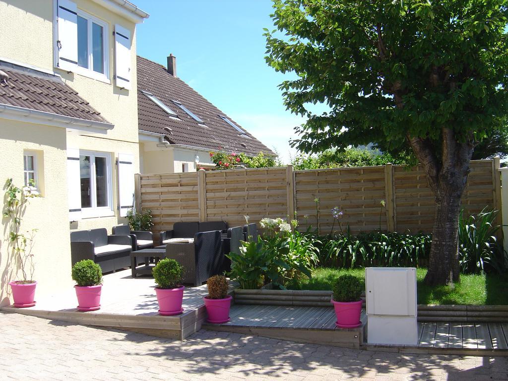 Gite De Eric Et Rose Bernieres-sur-Mer Exterior photo